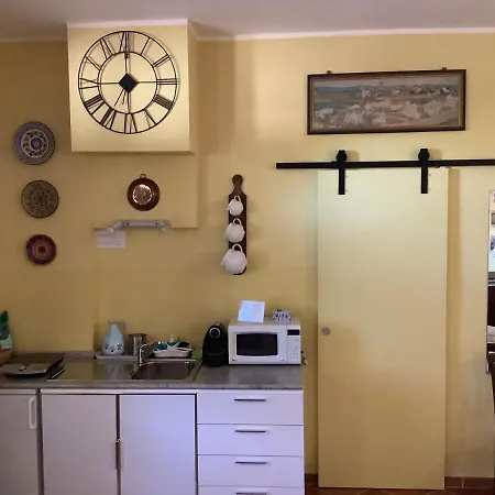 Mari's House Апартаменты Castagnito